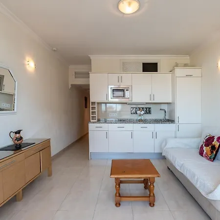 Sunny One Bedroom Daire *